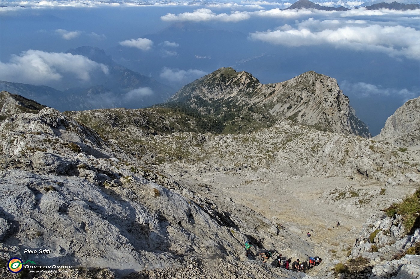 55 Vista dall'alto sull'impegnativo ripido strappo finale .JPG